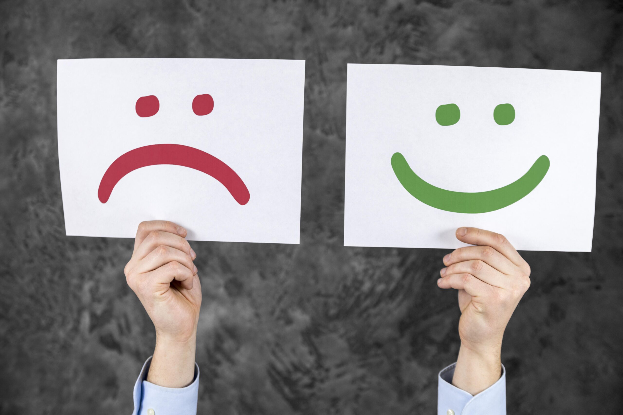 handle negative feedback on social media